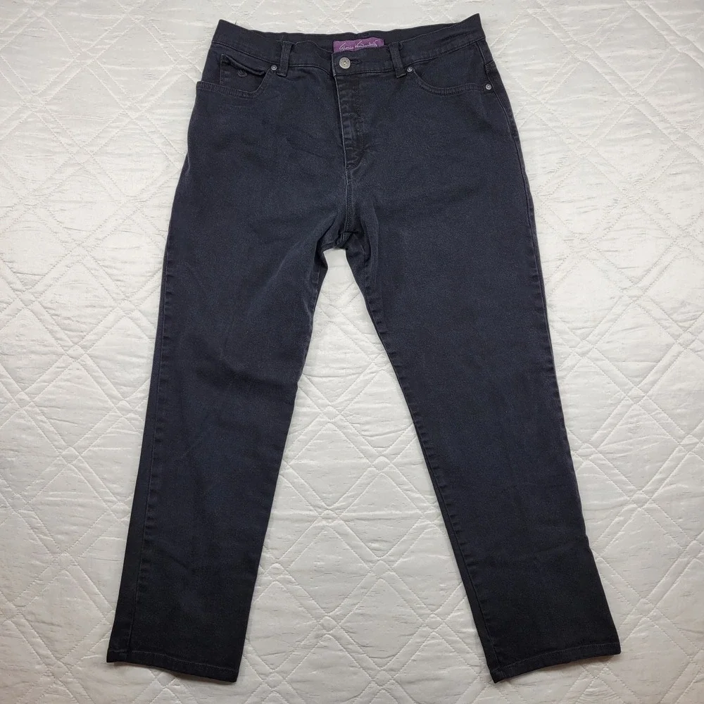 Gloria Vanderbilt black jeans size 14 short